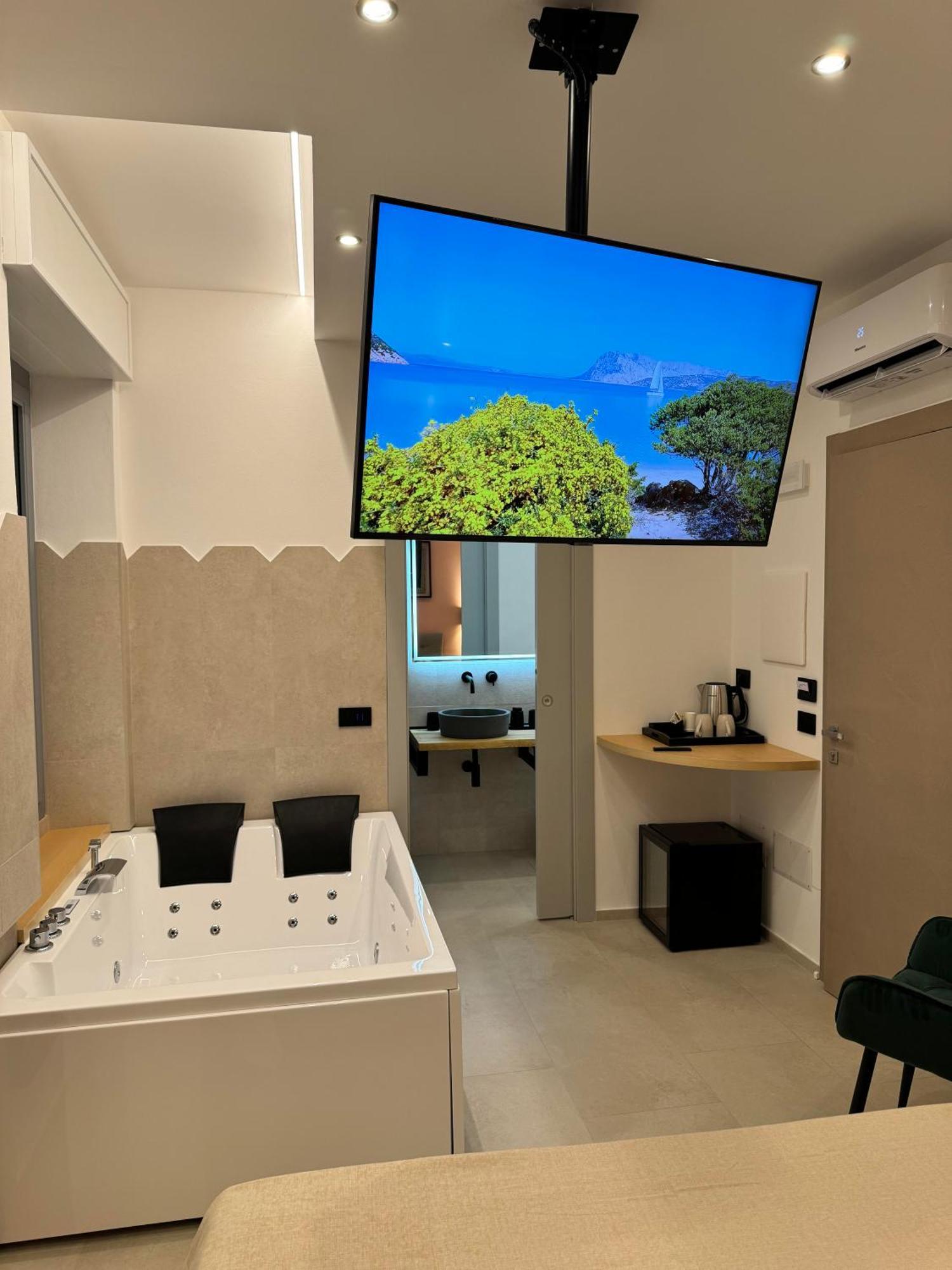 קליארי Sardinian Days - Suites & Rooms מראה חיצוני תמונה
