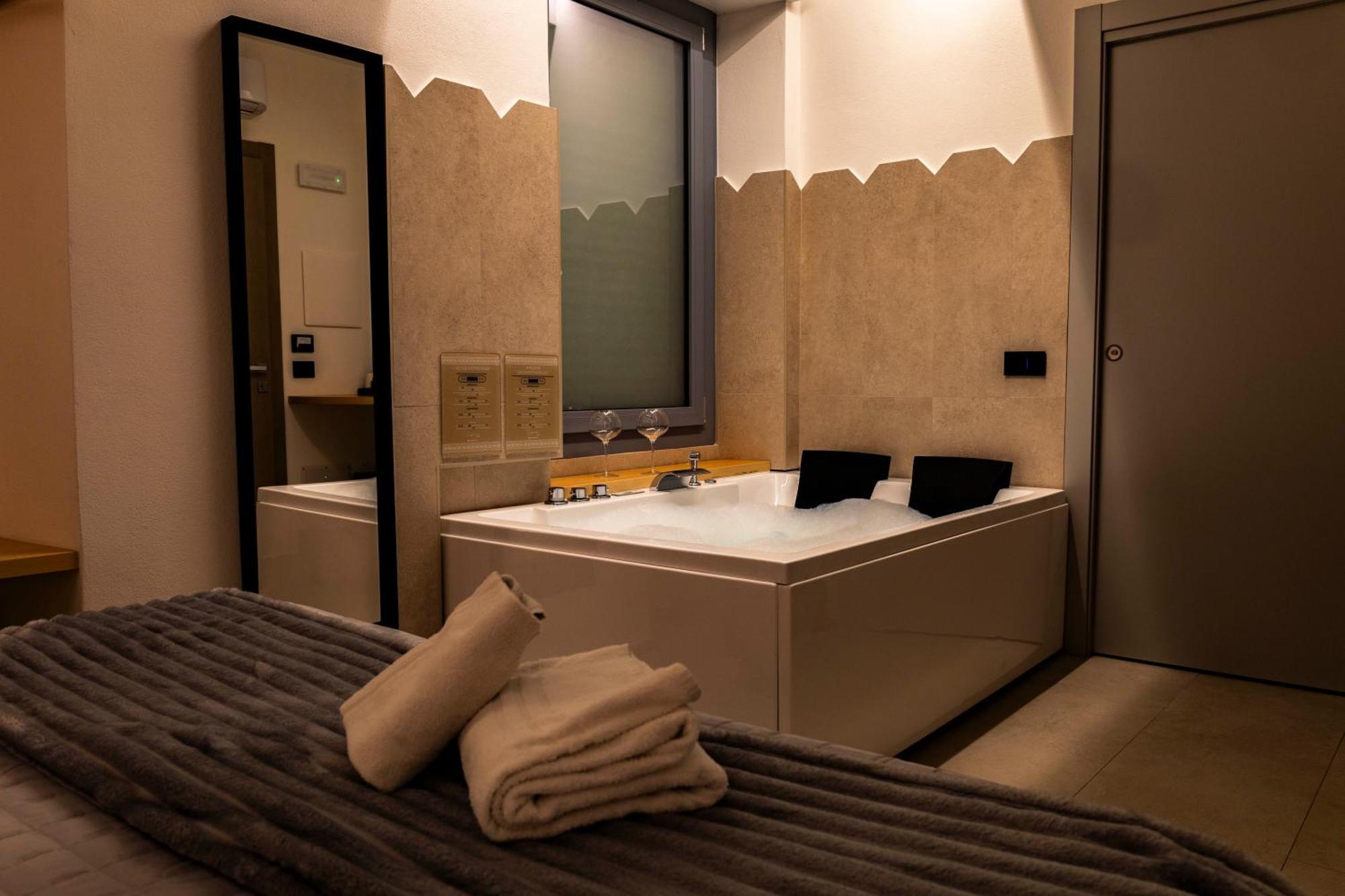 קליארי Sardinian Days - Suites & Rooms מראה חיצוני תמונה