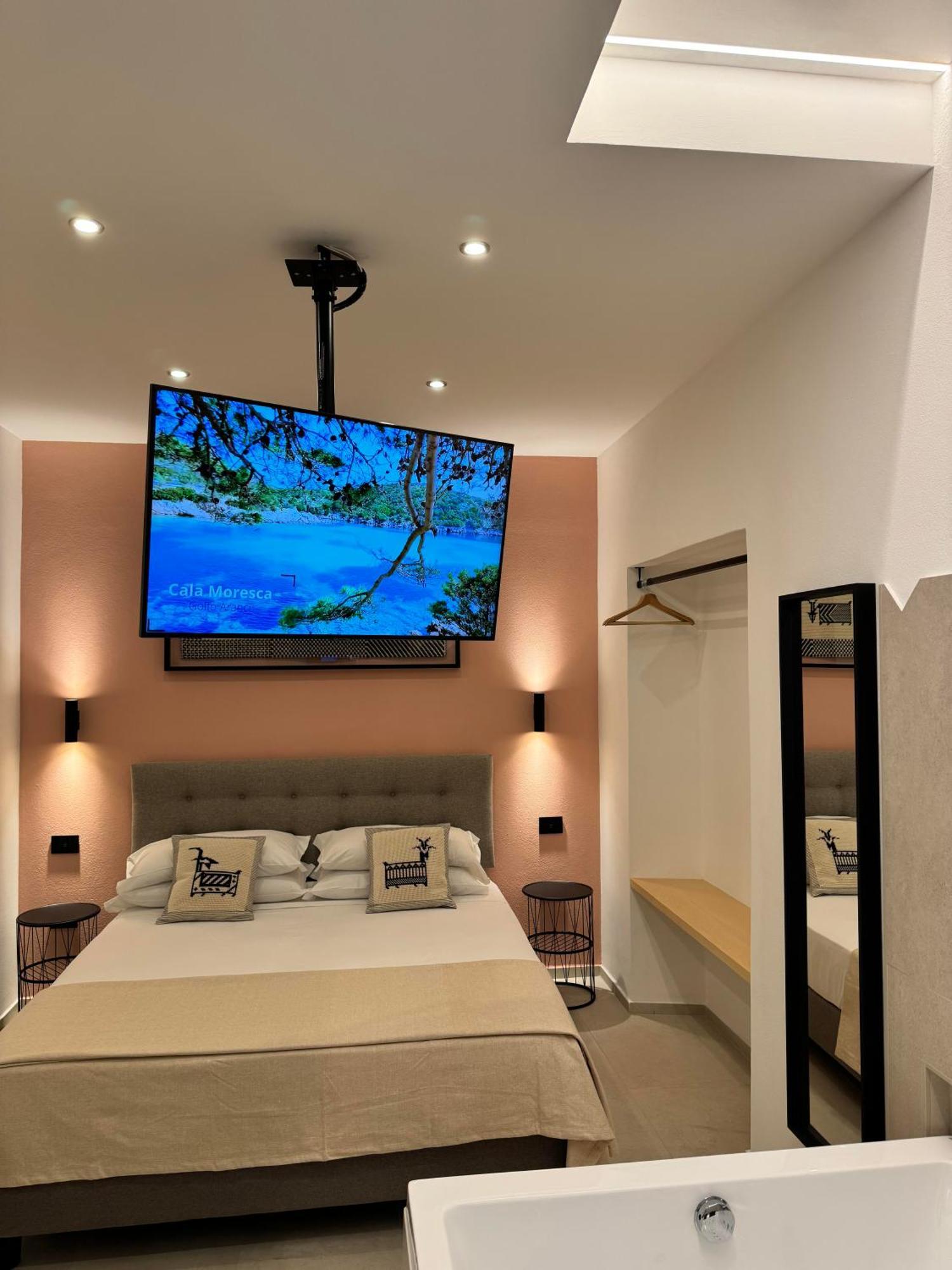 קליארי Sardinian Days - Suites & Rooms מראה חיצוני תמונה