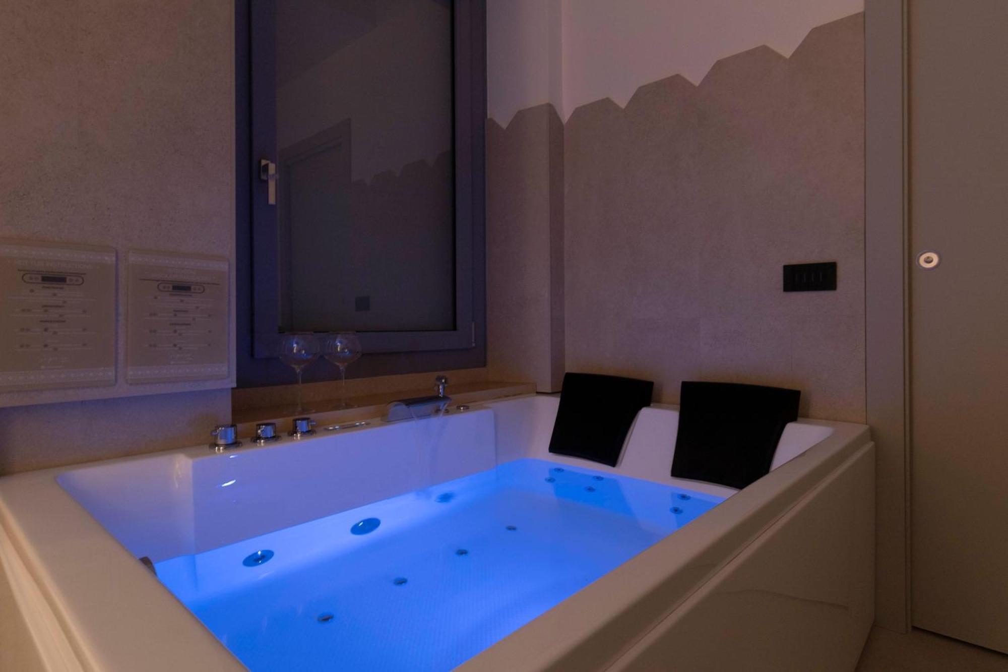 קליארי Sardinian Days - Suites & Rooms מראה חיצוני תמונה